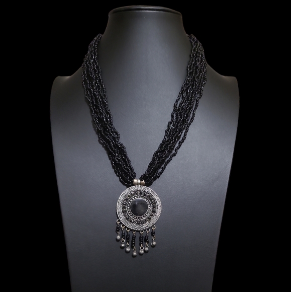 20" Black Stran Bead Necklace Lot 1 - Picture 1 of 2